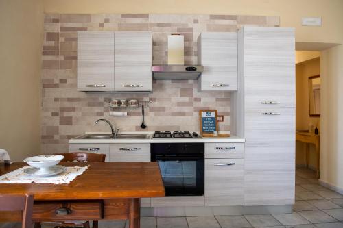 Mandevilla Home 3