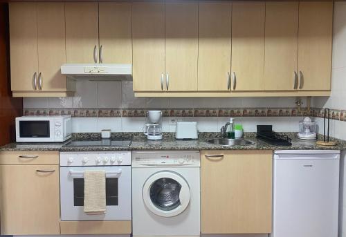 Kitchen, Apartamento en Infiesto Centro in Pilona
