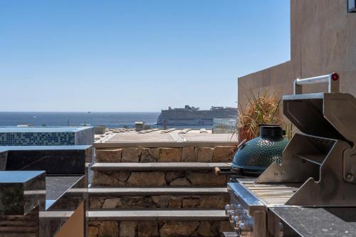 Luxury condo with pool, jacuzzi, and private terrace in Cabo San Lucas, Mexico