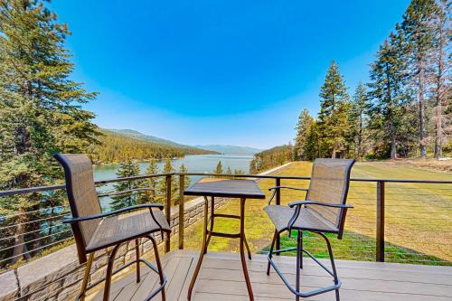 Bottle Bay View Lodge