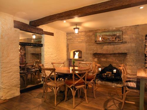 The Bear Of Rodborough Hotel - image 5