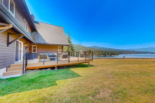 Bottle Bay View Lodge