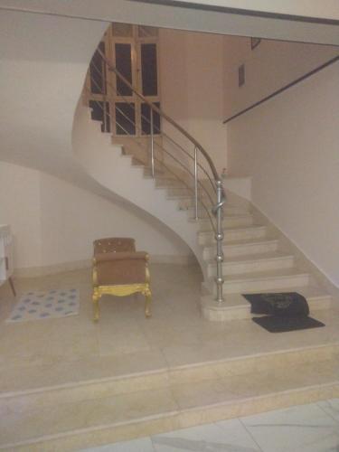 فيلا فاخره بحمام سباحه مكونه من 7 غرفه نوم امام مول العرب, Città del 6 ottobre (foto 2)