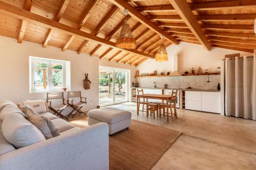 OAK Monte Alentejano - 2 casas T2 alugadas sempre em simultâneo toda a propriedade é exclusiva a uma só reserva gîte à louer Foros da Barradinha Nova