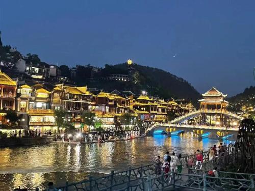聚贤居客栈 Fenghuang Juxianju Inn 聚贤居客栈 Fenghuang Juxianju Inn