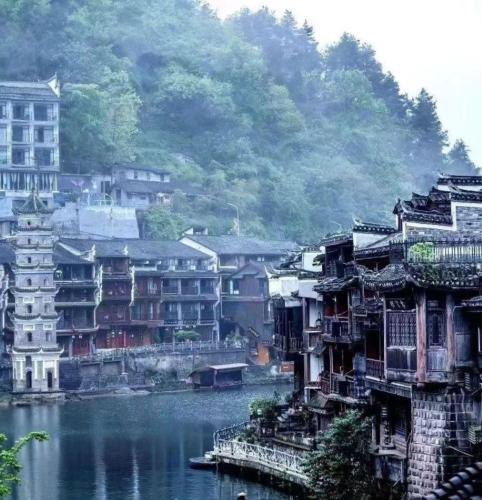 聚贤居客栈 Fenghuang Juxianju Inn 聚贤居客栈 Fenghuang Juxianju Inn