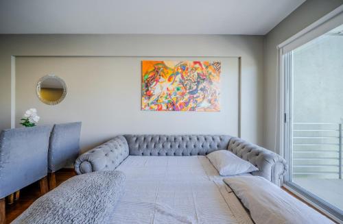 One-Bedroom Apartment image 7