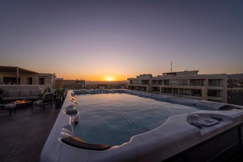 Brand New Luxury PH with Private Pool and Views in Cabo San Lucas, Mexico