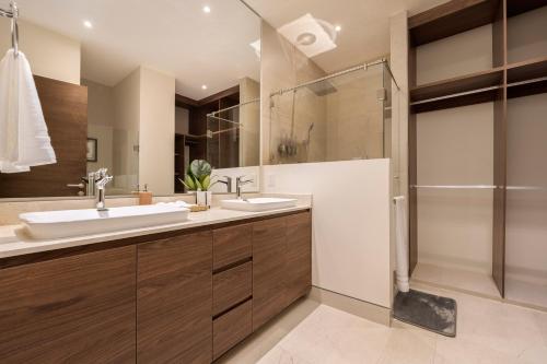 Brand New Luxury PH with Private Pool and Views in Cabo San Lucas, Mexico