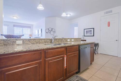 Vista Cay Luxury Harmony Near all Theme Parks, and walk to the Convention Center in Orlando, USA