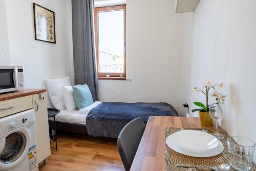 Central - Bright - Calm Studio for Solo Travellers, Будапешт