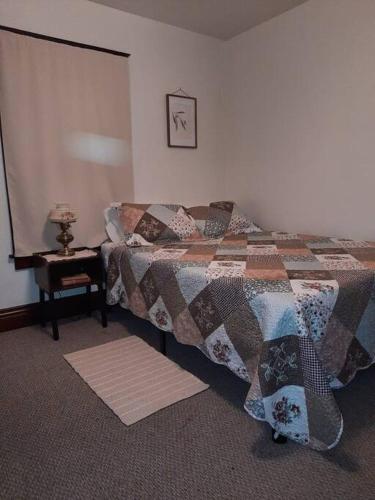 Located 1 mile from Downtown and Knox College Located 1 mile from Downtown and Knox College