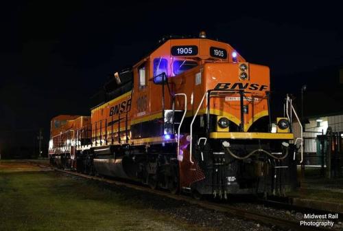 Located 1 mile from Downtown and Knox College in Galesburg (IL)