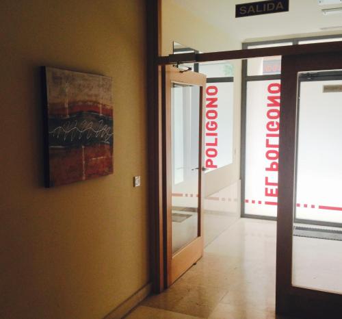 設施, Hostal El Poligono in 薩莫拉市中心