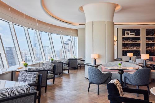 餐廳, 上海城中希尔顿酒店 (Hilton Shanghai City Center) in 上海