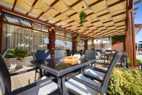 Paradise SPA Hotel - image 10