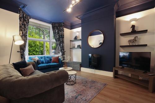 3 bed city centre, FREE parking, Contractors, Long Stays 2