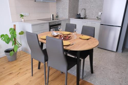 SpaceMore Apartments, Dmowskiego - 20 minut do RYNKU, Self Check-In 24H, Parking, City bikes, Breslau (Foto 4)