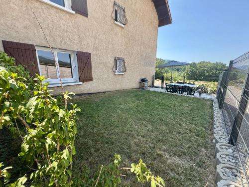 Iekārtas, Les Rives des Montagnes in La Bâtie-Neuve