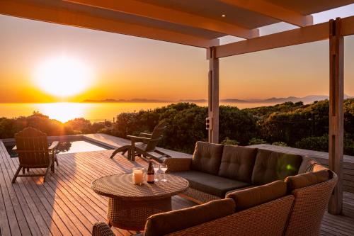 Létesítmények, Solar-Powered Villa - Oceanview Wildlife Estate Retreat in Birkenhead