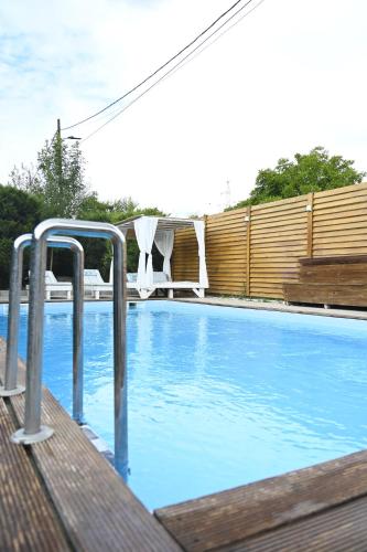 Pool Garden-Oaza, Skopje (foto 8)