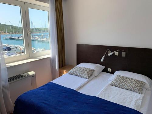 Apartment ACI Marina CRES - image 5