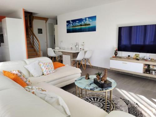 Facilities, Family Roof Top duplex chez Marine in Figuerolles