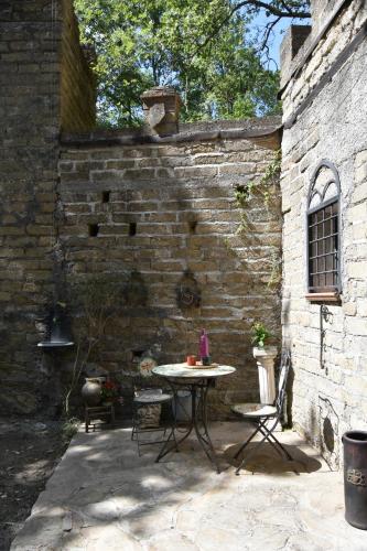 Létesítmények, Il castello nel bosco in Canterano