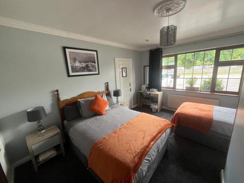 Manorlodge