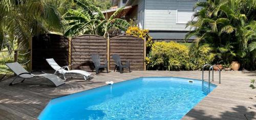 สระว่ายน้ำ, Villa Pakala au Diamant-jolie villa avec piscine et jardin in เลอ ยามัน