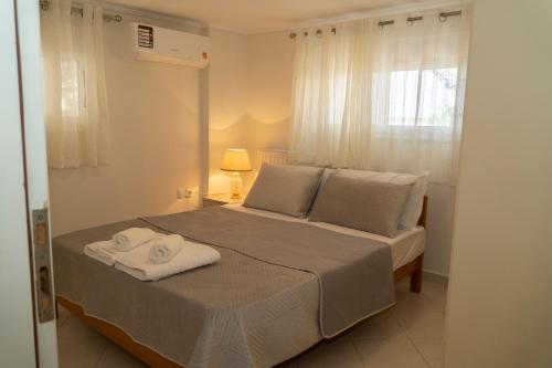 One-Bedroom Apartment with Sea View room in Horizon view apartments