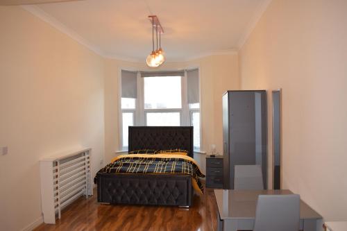 Premier London Rooms, Londyn