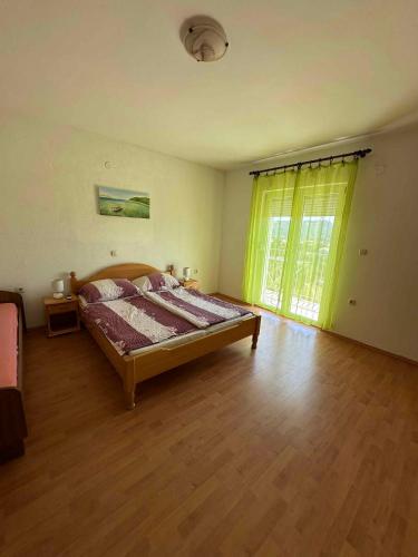 Apartment image 2