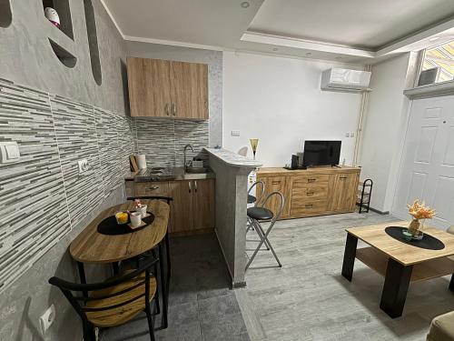 Apartment DD - Tap to explore photos
