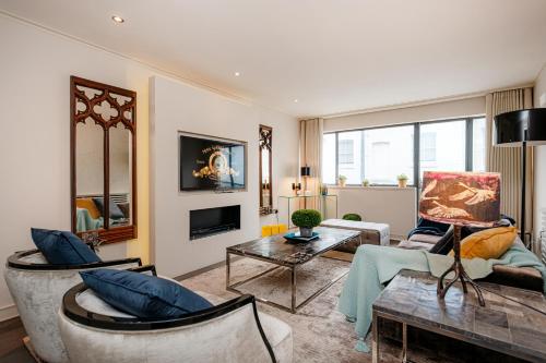 Luxury 3BR Home in Belgravia, Near Victoria, Londres