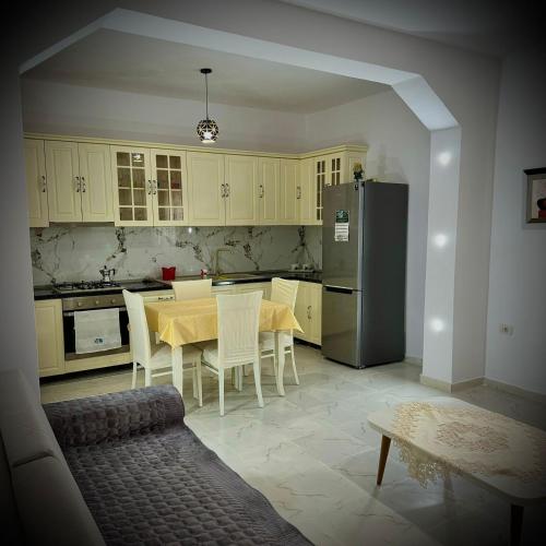 Valona Apartments - image 2