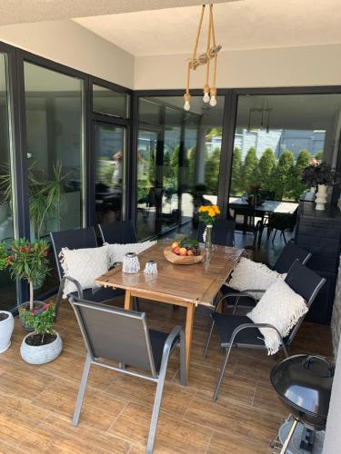 陽台/露台, Ferienwohnung Körperzeit (Ferienwohnung Korperzeit) in 勞莎