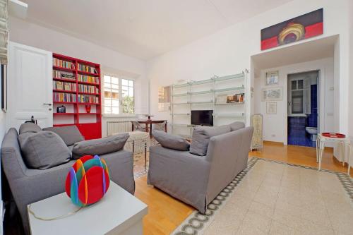 Parioli, Bright And Quiet 2BR Apartment By Halldis, Рим (фото 8)