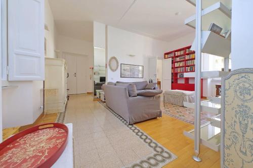 Parioli, Bright And Quiet 2BR Apartment By Halldis, Рим (фото 10)