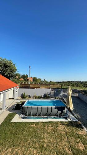 Deluxe One-Bedroom Apartment with Garden View