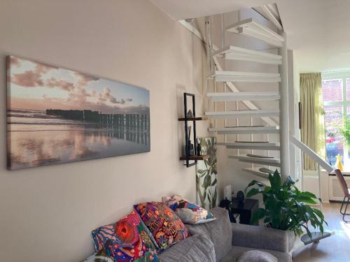 Charming little palace near the city center only bookable for long stay whole February 2026, Utrecht (Foto 9)
