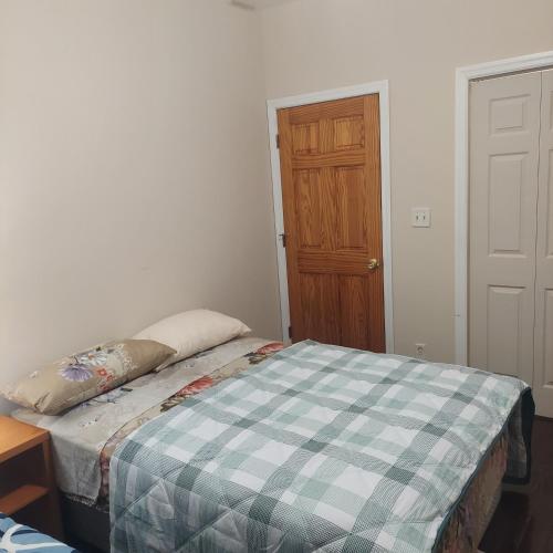 Double queen room 6 minutes walk to Penn station NYC EWR in Jersey City, USA
