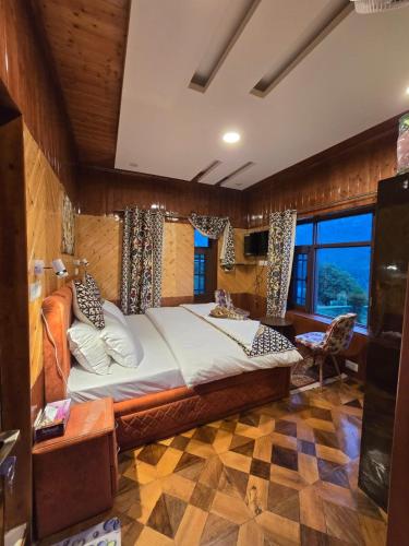 Double Room with Mountain View