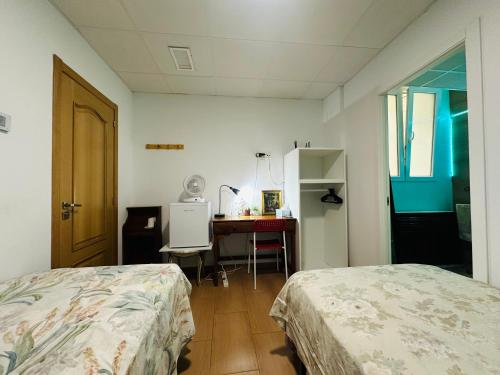 Mirador 5 del Mercado Central - habitacion con baño privado en el centro de la Ciudad Vella, Valencia (Foto 10)
