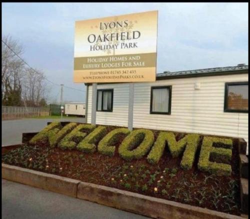 Caravan - 3 Bedrooms, Sleeps 8, Rhyl (foto 6)