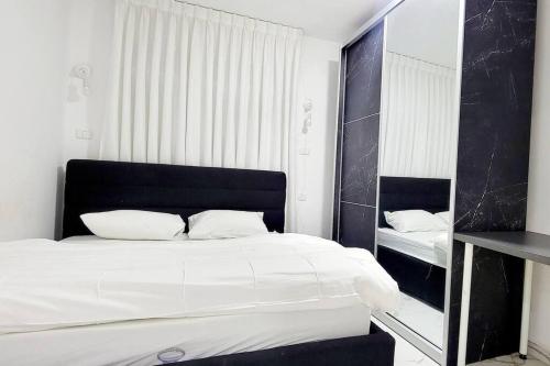 Modern Apartment in Ramat Gan Next to Sheba in Priemiestis/oro uostas