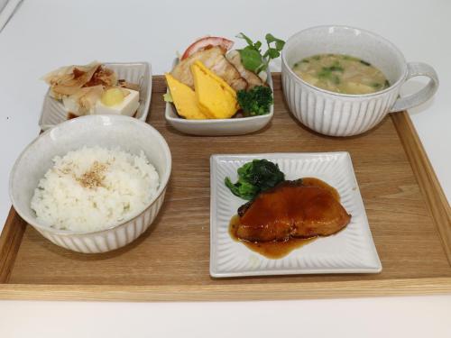 room detail thumbnail 2