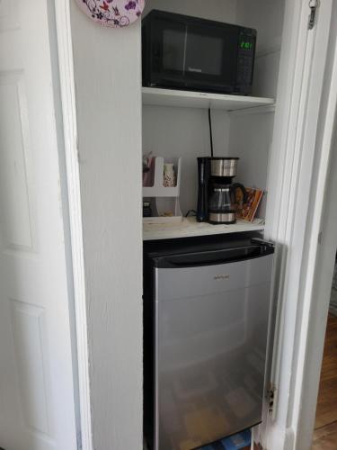 Konyha, Comfortable in Cranford (NJ)