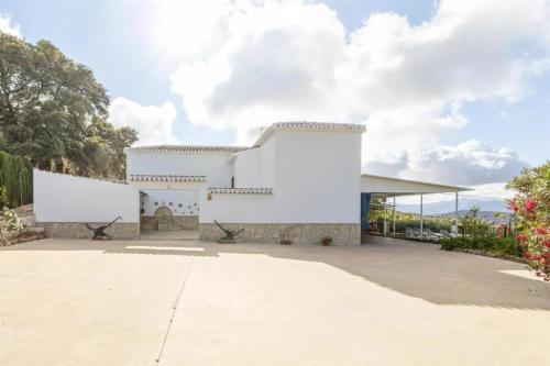 Villa with 5 bedrooms in Archidona with wonderful mountain view private pool enclosed garden - image 4