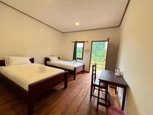 Konglor Cave Resort-Riverside Restaurant in Koun Kham